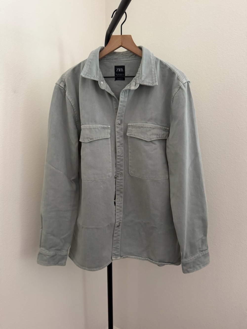 Zara Men's Light Sage Green Button-Front Overshirt medium weight denim - Picture 2 of 5